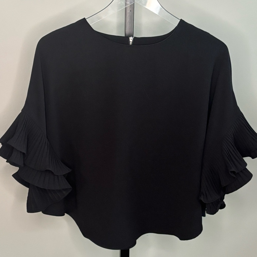 Gracia Black Ruffle Sleeve Top‎ Size M